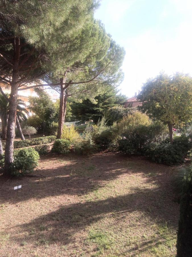 Frejus Plage, Appartement Entier , Piscine,Parking,Plage A 200M 外观 照片