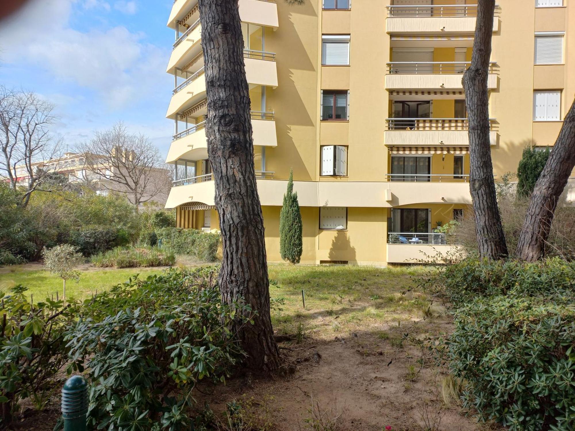 Frejus Plage, Appartement Entier , Piscine,Parking,Plage A 200M 外观 照片